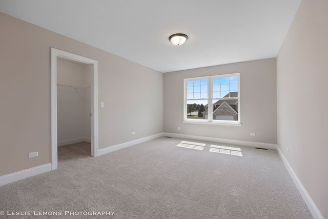 902 HAYDEN Drive, Yorkville, IL 60560