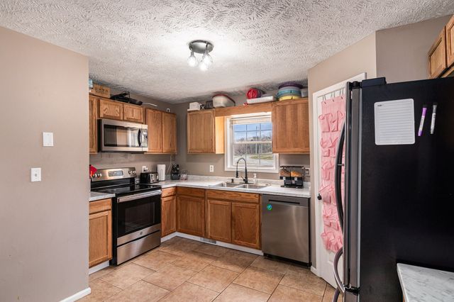 3033 Old Highway 48, Clarksville, TN 37040