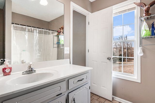 3033 Old Highway 48, Clarksville, TN 37040