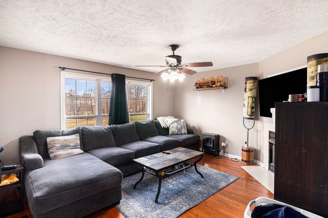 3033 Old Highway 48, Clarksville, TN 37040