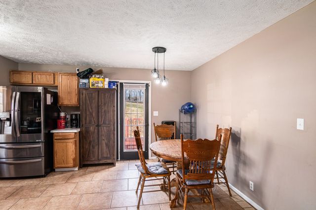 3033 Old Highway 48, Clarksville, TN 37040