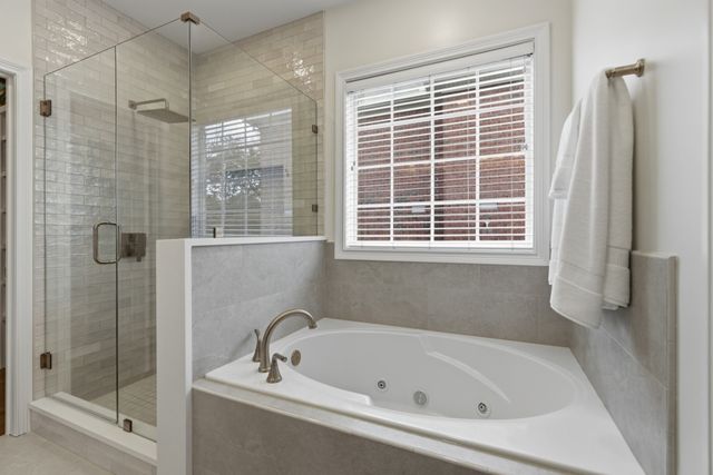 5616 Cedar Rock Dr, Nashville, TN 37211