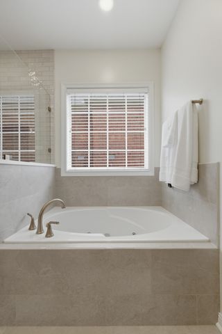 5616 Cedar Rock Dr, Nashville, TN 37211