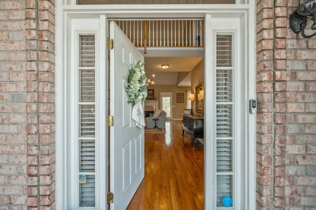 5616 Cedar Rock Dr, Nashville, TN 37211