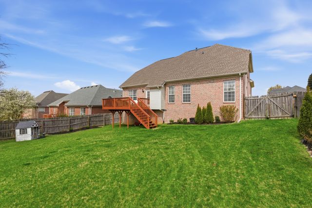 5616 Cedar Rock Dr, Nashville, TN 37211