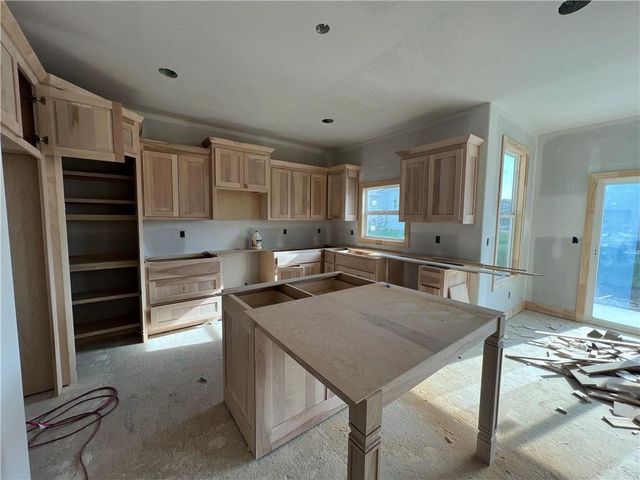 28601 W 161st Terrace, Gardner, KS 66030