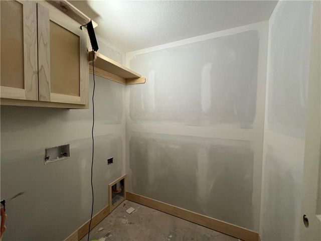 28601 W 161st Terrace, Gardner, KS 66030