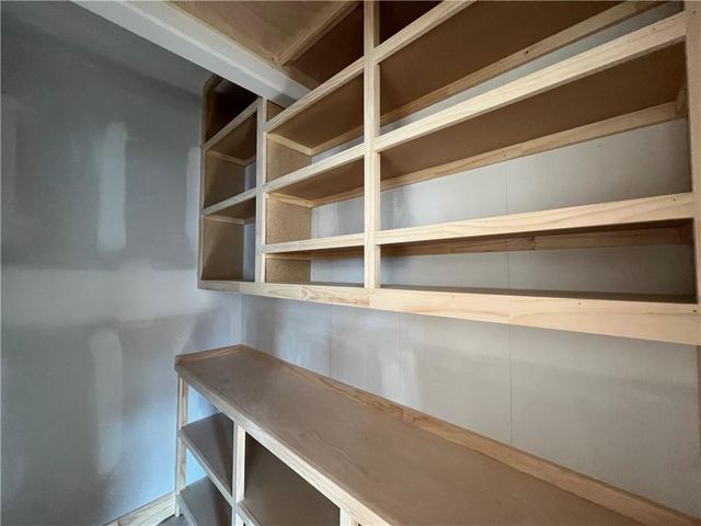 28601 W 161st Terrace, Gardner, KS 66030