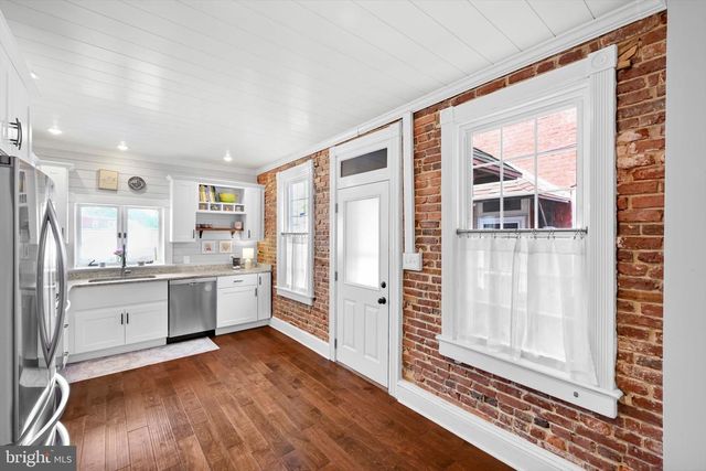 820 N PLUM ST, Lancaster, PA 17602
