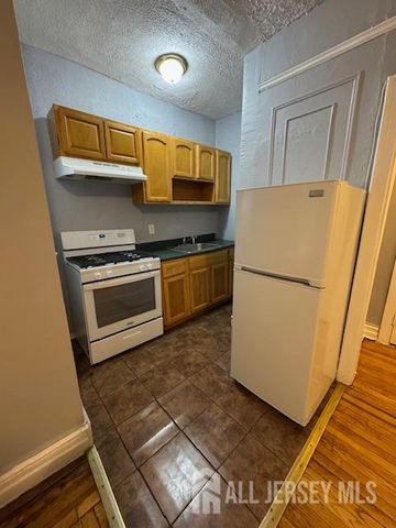 1116 Anna Street 2D, Elizabeth, NJ 07201