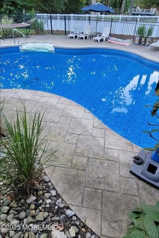 6 Bittersweet Drive, Jackson, NJ 08527