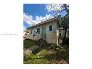 7803 NW Miami Place, Miami, FL 33150