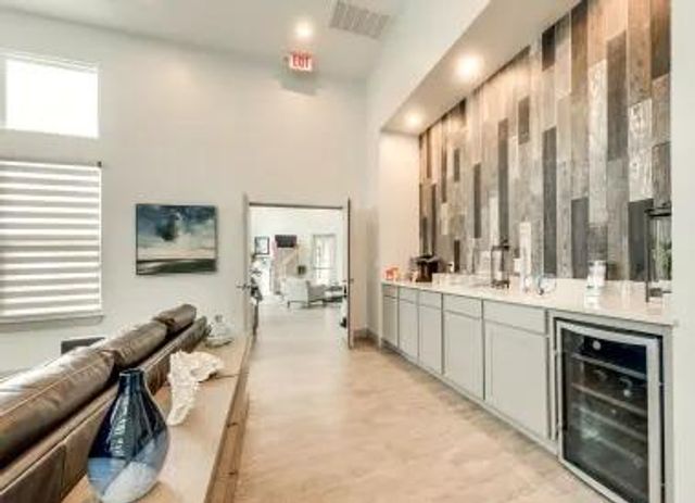 901 Fm 517 RD W 424, Dickinson, TX 77539