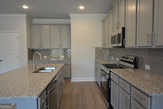 3829 Billabong Trail, Gainesville, GA 30506