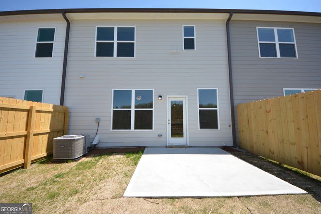 3829 Billabong Trail, Gainesville, GA 30506