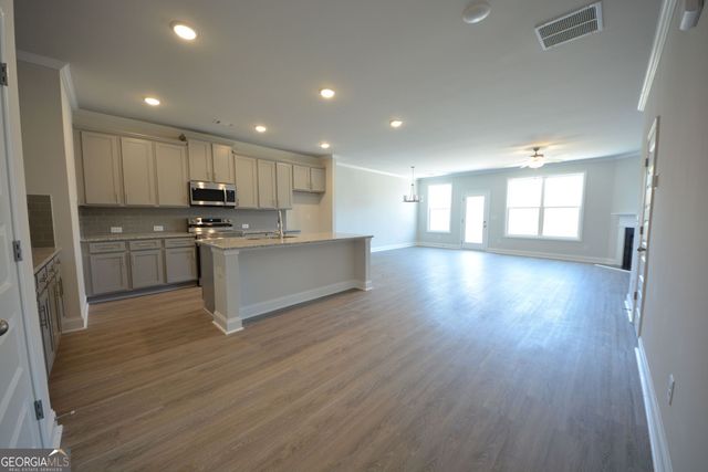 3829 Billabong Trail, Gainesville, GA 30506