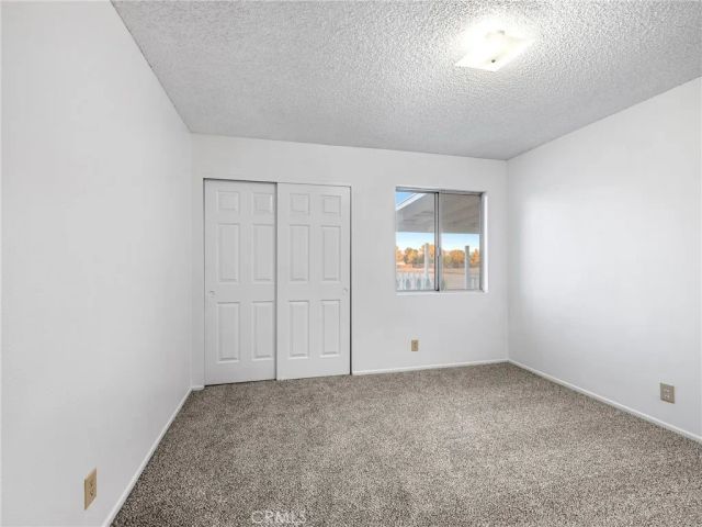 9383 11th Avenue, Hesperia, CA 92345