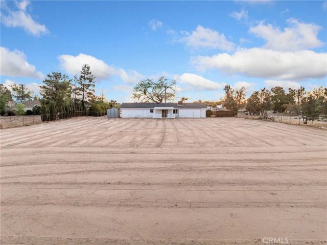 9383 11th Avenue, Hesperia, CA 92345