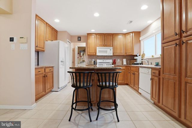 809 N LITTLE ROCK AVE, Ventnor City, NJ 08406