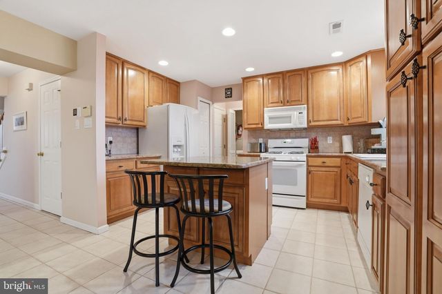 809 N LITTLE ROCK AVE, Ventnor City, NJ 08406