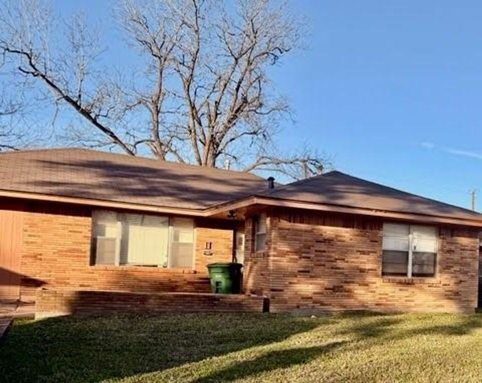 2634 Dragonwick Drive, Houston, TX 77045