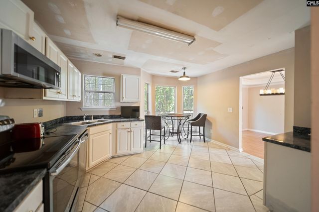 176 Pond Oak Lane, Columbia, SC 29212