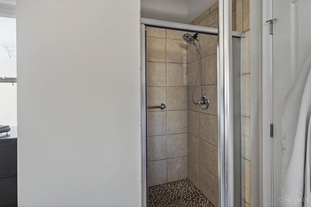 8022 Stonegate Drive, Anderson Twp, OH 45255