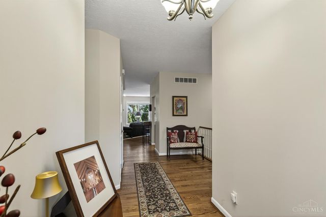 8022 Stonegate Drive, Anderson Twp, OH 45255