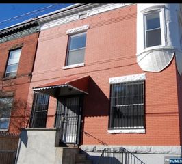 238 6th Street, Newark, NJ 07107