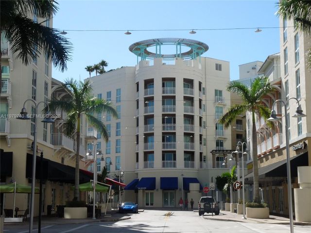 7285 SW 90th St D408, Miami, FL 33156