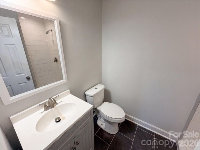 4554 Strangford Avenue, Charlotte, NC 28215