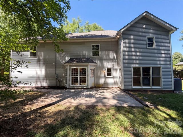4554 Strangford Avenue, Charlotte, NC 28215