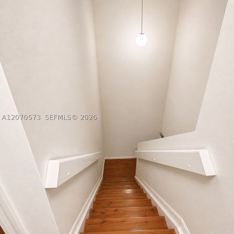 6235 SW Kendale Lakes Cir 239, Miami, FL 33183