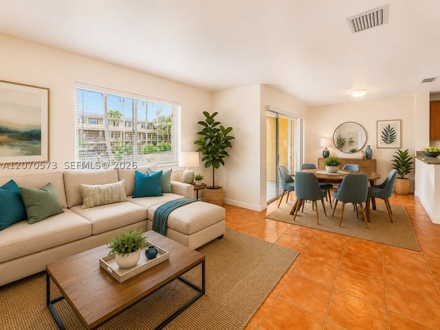 6235 SW Kendale Lakes Cir 239, Miami, FL 33183
