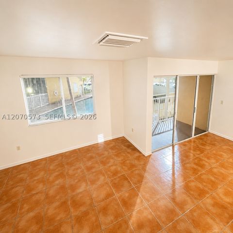 6235 SW Kendale Lakes Cir 239, Miami, FL 33183