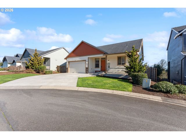 35640 ELK MEADOWS Dr, St Helens, OR 97051