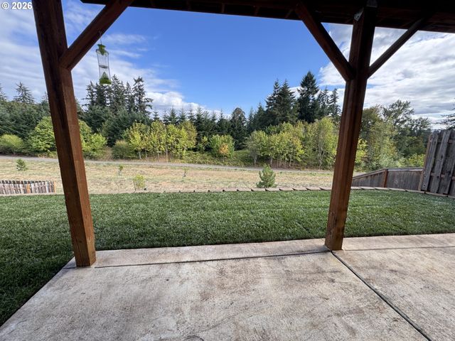 35640 ELK MEADOWS Dr, St Helens, OR 97051