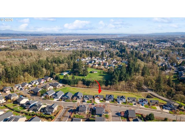 35640 ELK MEADOWS Dr, St Helens, OR 97051
