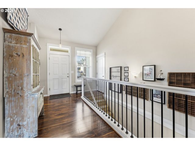 35640 ELK MEADOWS Dr, St Helens, OR 97051