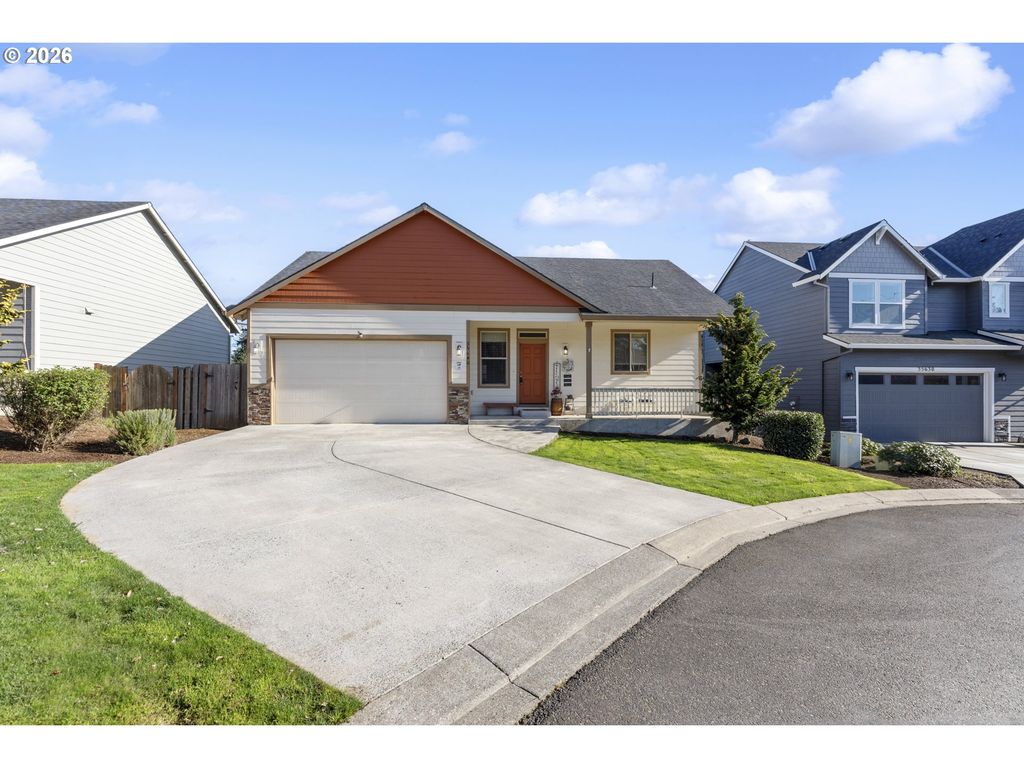 35640 ELK MEADOWS Dr, St Helens, OR 97051