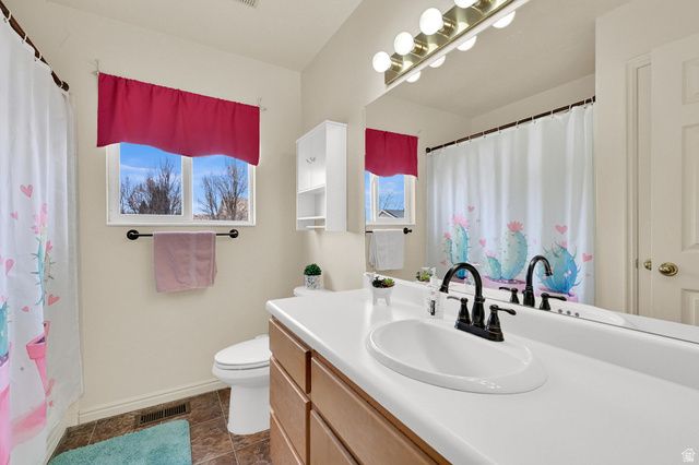 910 W 200 S, West Point, UT 84015