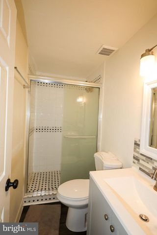 1014 BRETHOUR CT #207, Sterling, VA 20164