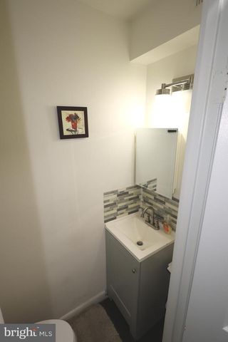 1014 BRETHOUR CT #207, Sterling, VA 20164