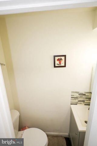 1014 BRETHOUR CT #207, Sterling, VA 20164