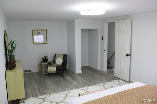 1457 Wachtel Drive, St Louis, MO 63125