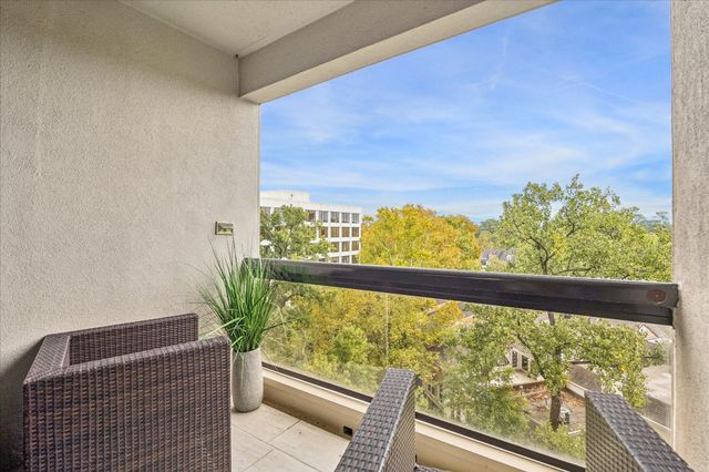 49 Briar Hollow Lane 505, Houston, TX 77027