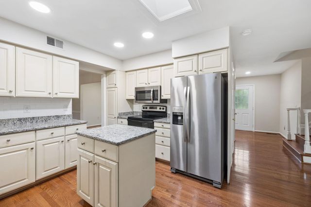 4500 STONE PINE CT, Chantilly, VA 20151