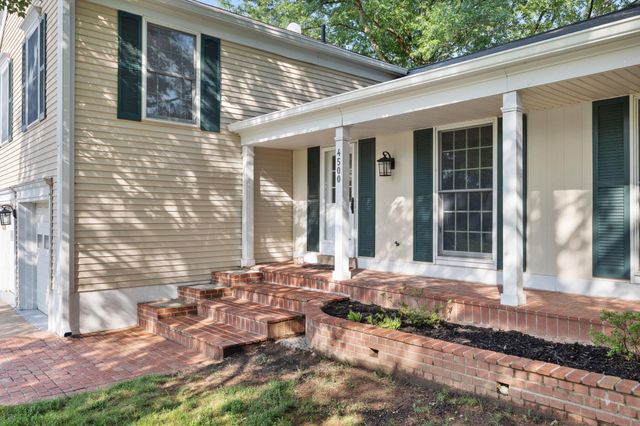 4500 STONE PINE CT, Chantilly, VA 20151