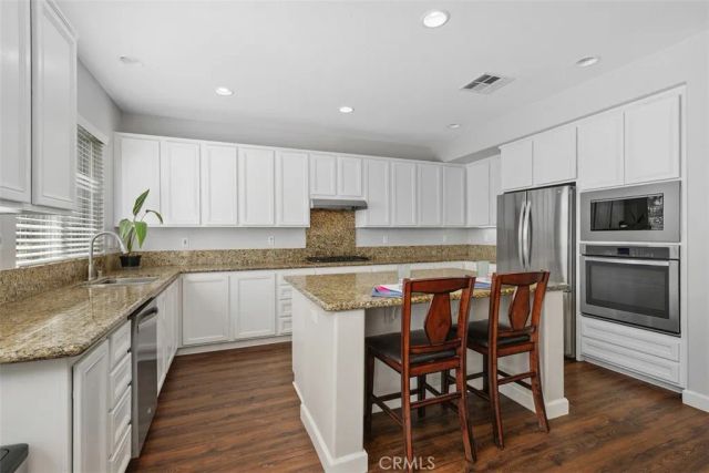 33845 Sattui, Temecula, CA 92592