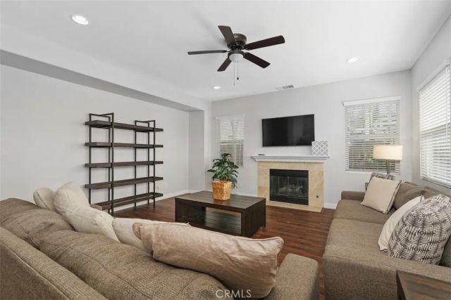 33845 Sattui, Temecula, CA 92592
